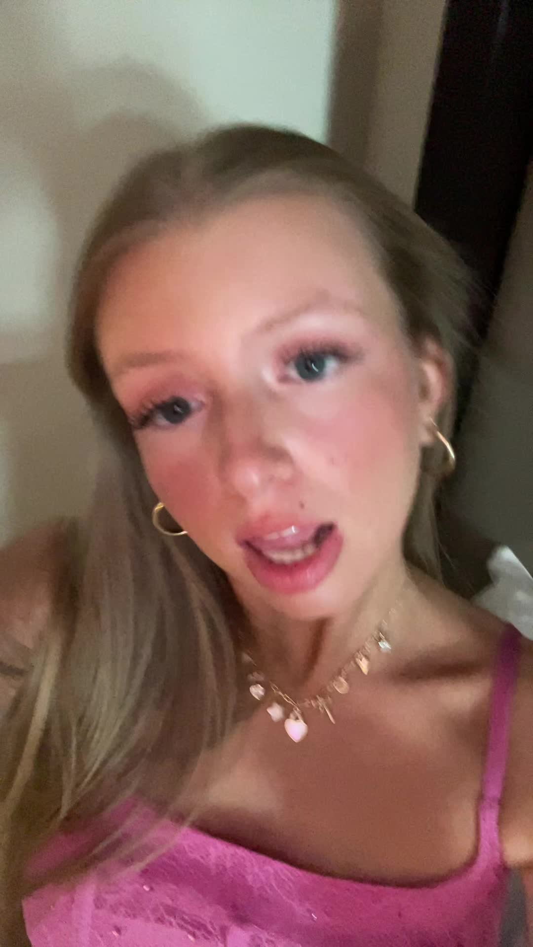 @hail 🥂