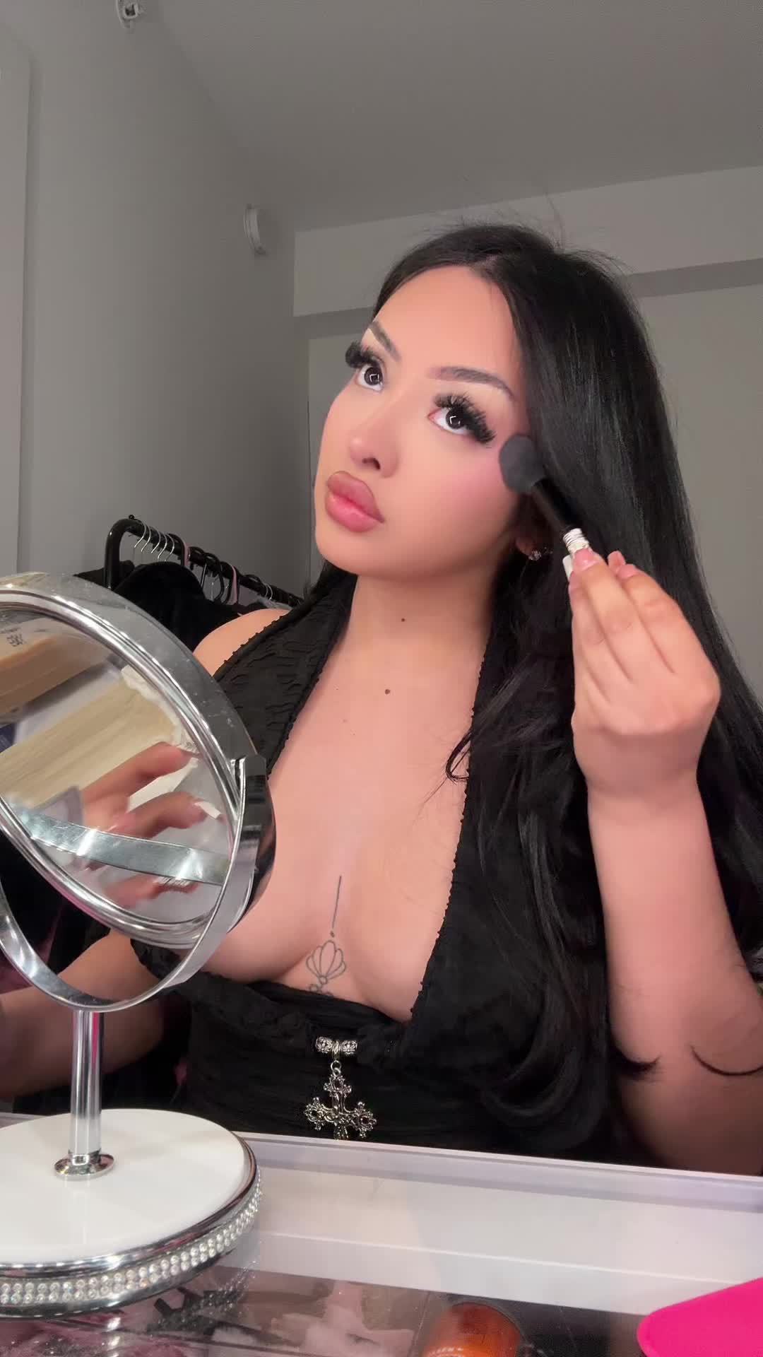 @haileyy