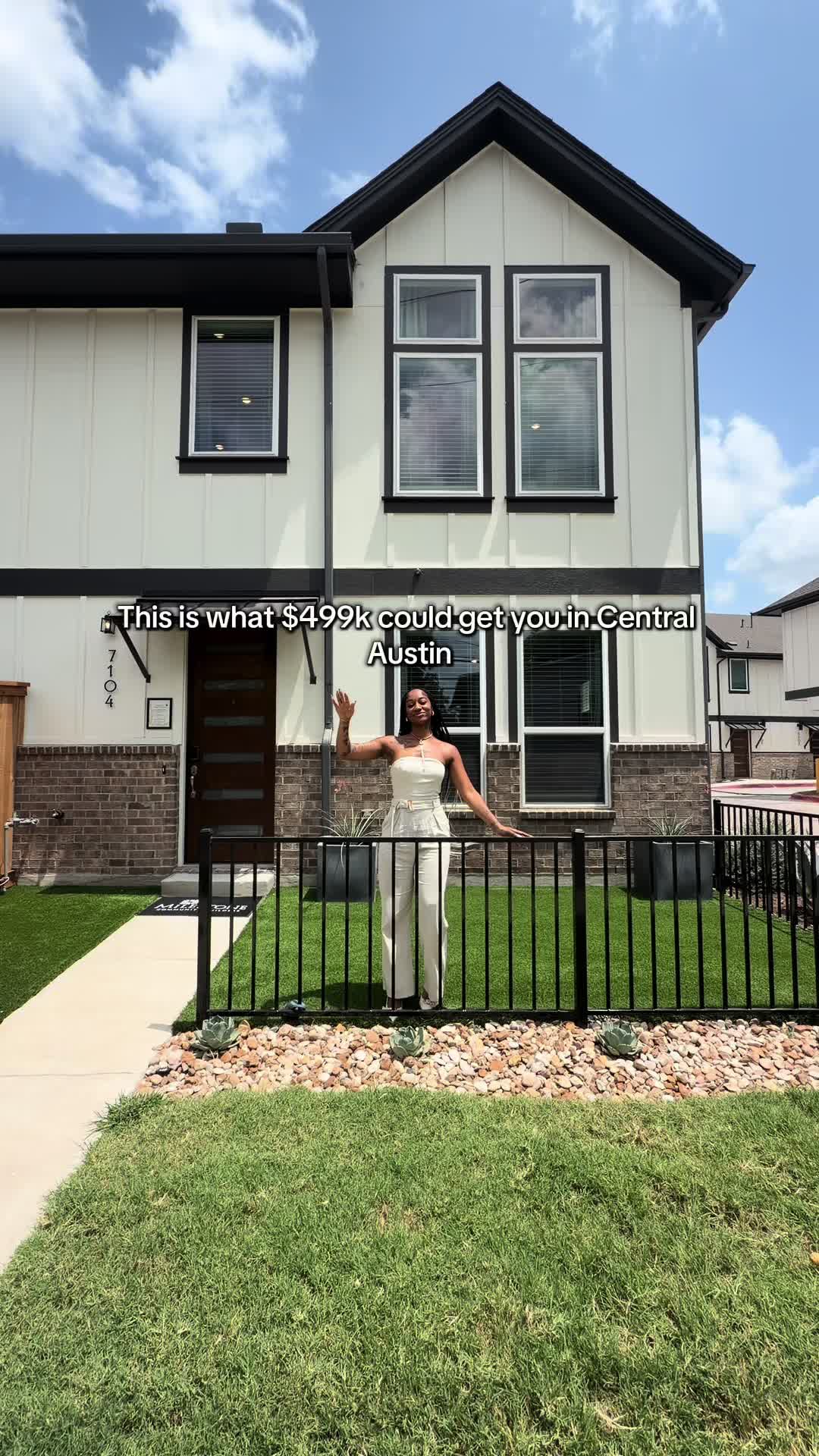 @locatingaustintx