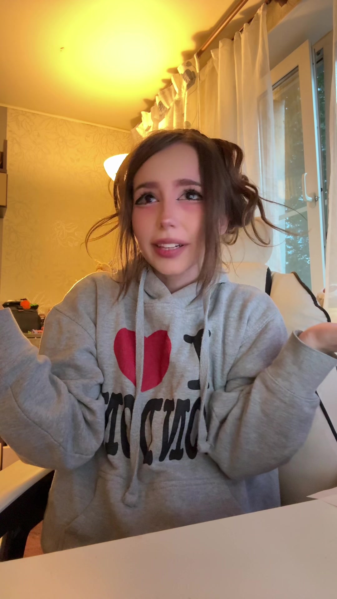 @Котя :3 😁