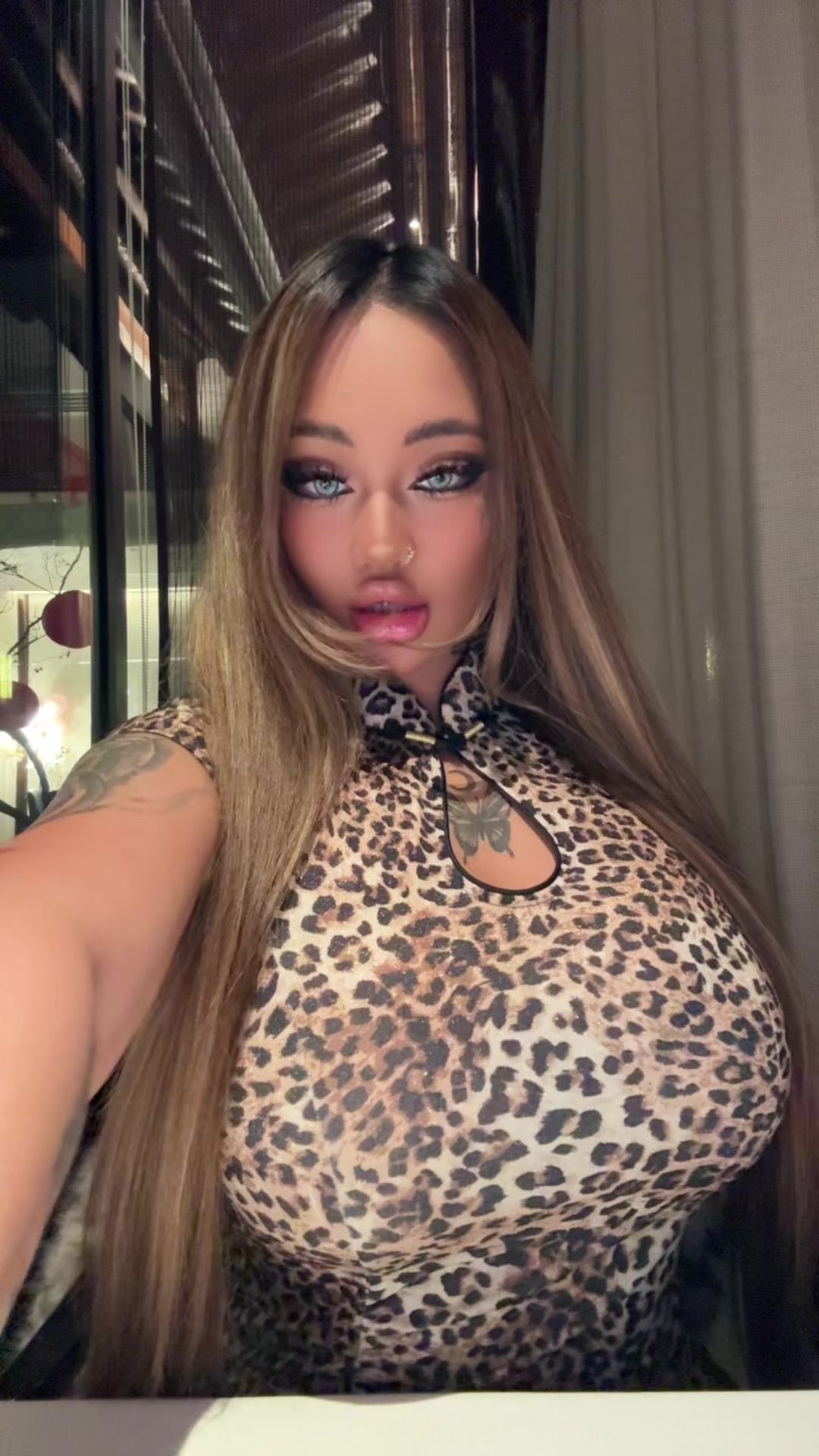 @HoliDaycjn