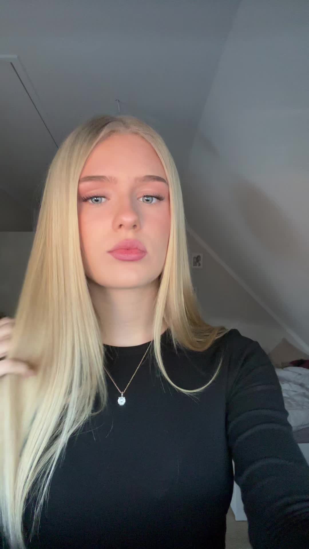 @Lara
