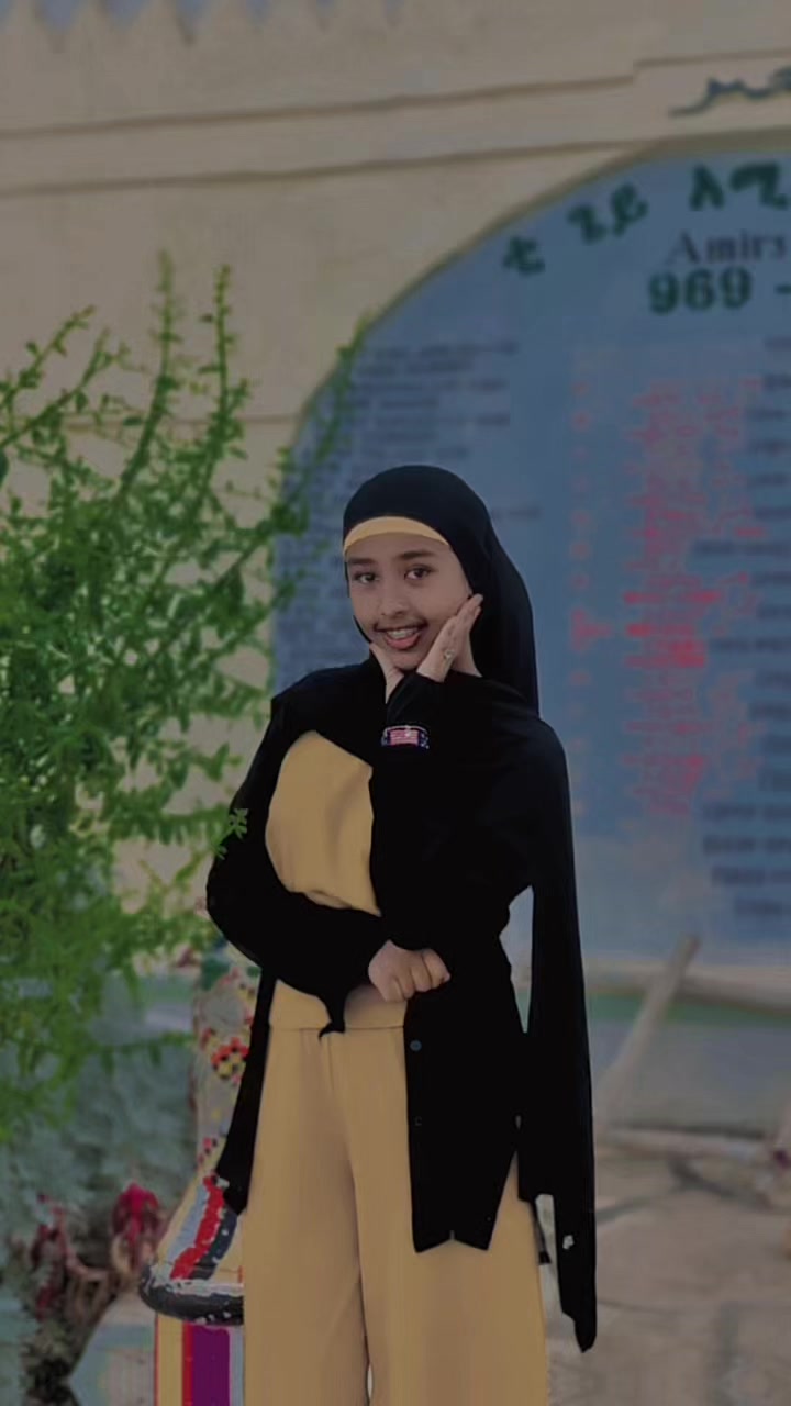 @🕸️HANI🧚♀️