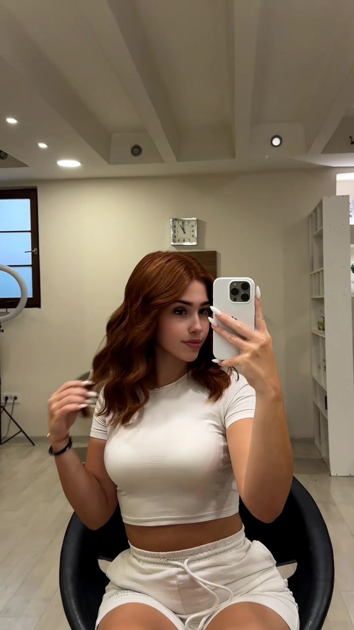 @🦊