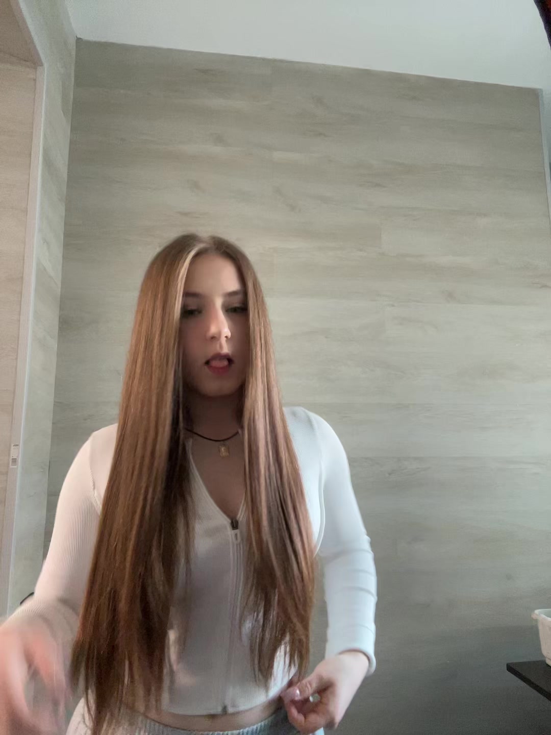 @Gelyyyy_ii