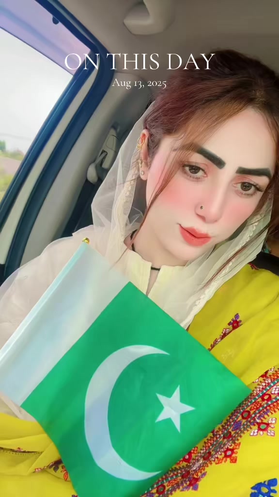 @Nusrat_Pathan