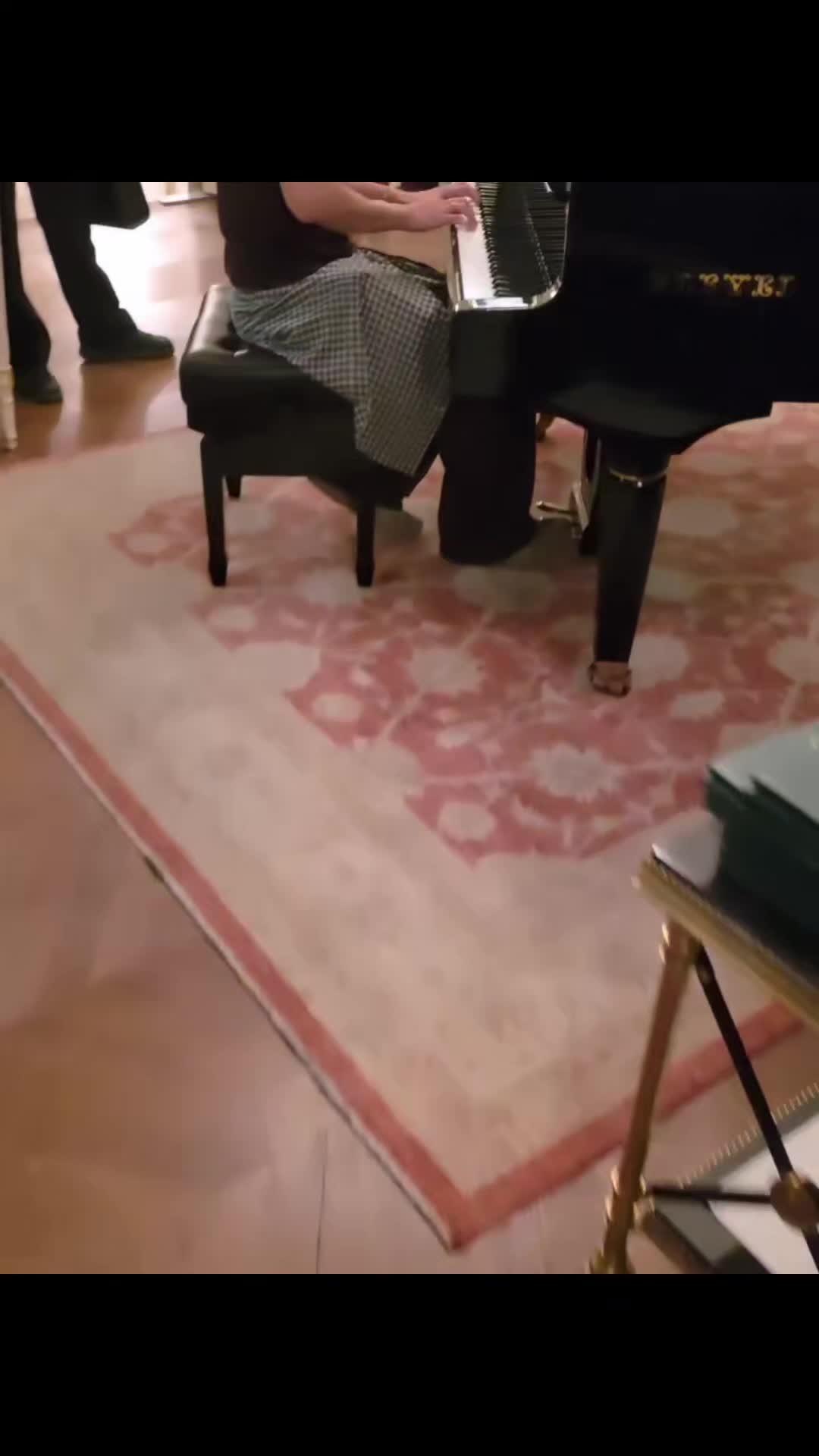 @tomhopi218