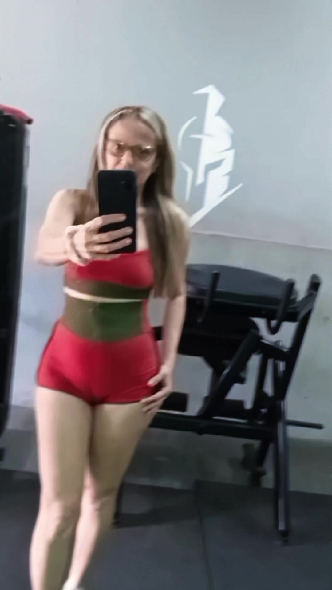 @analuciasantos
