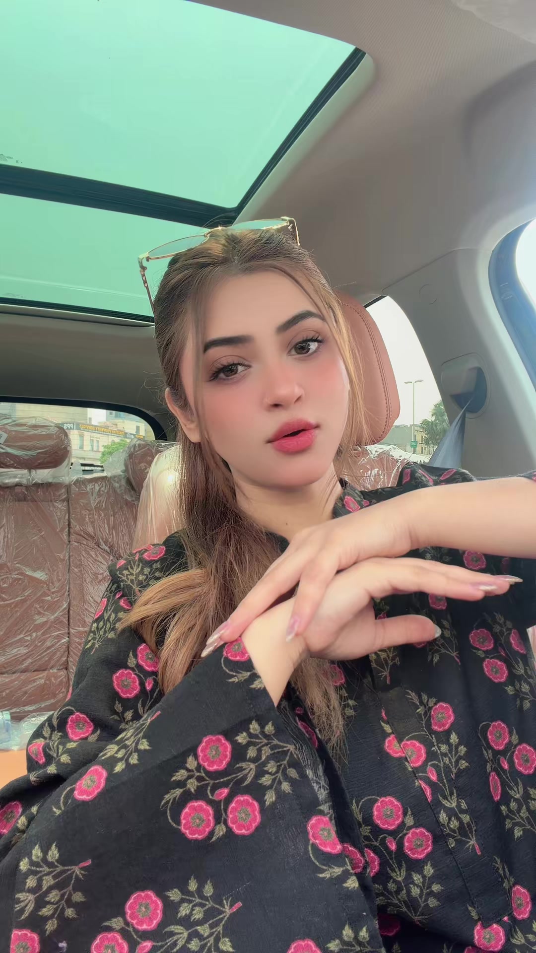 @Hira khan
