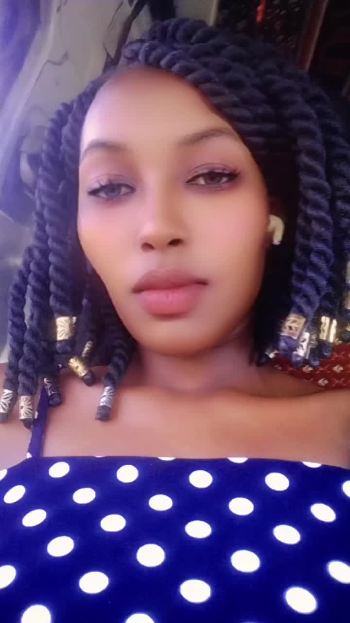 @Lyne Kiki❣️