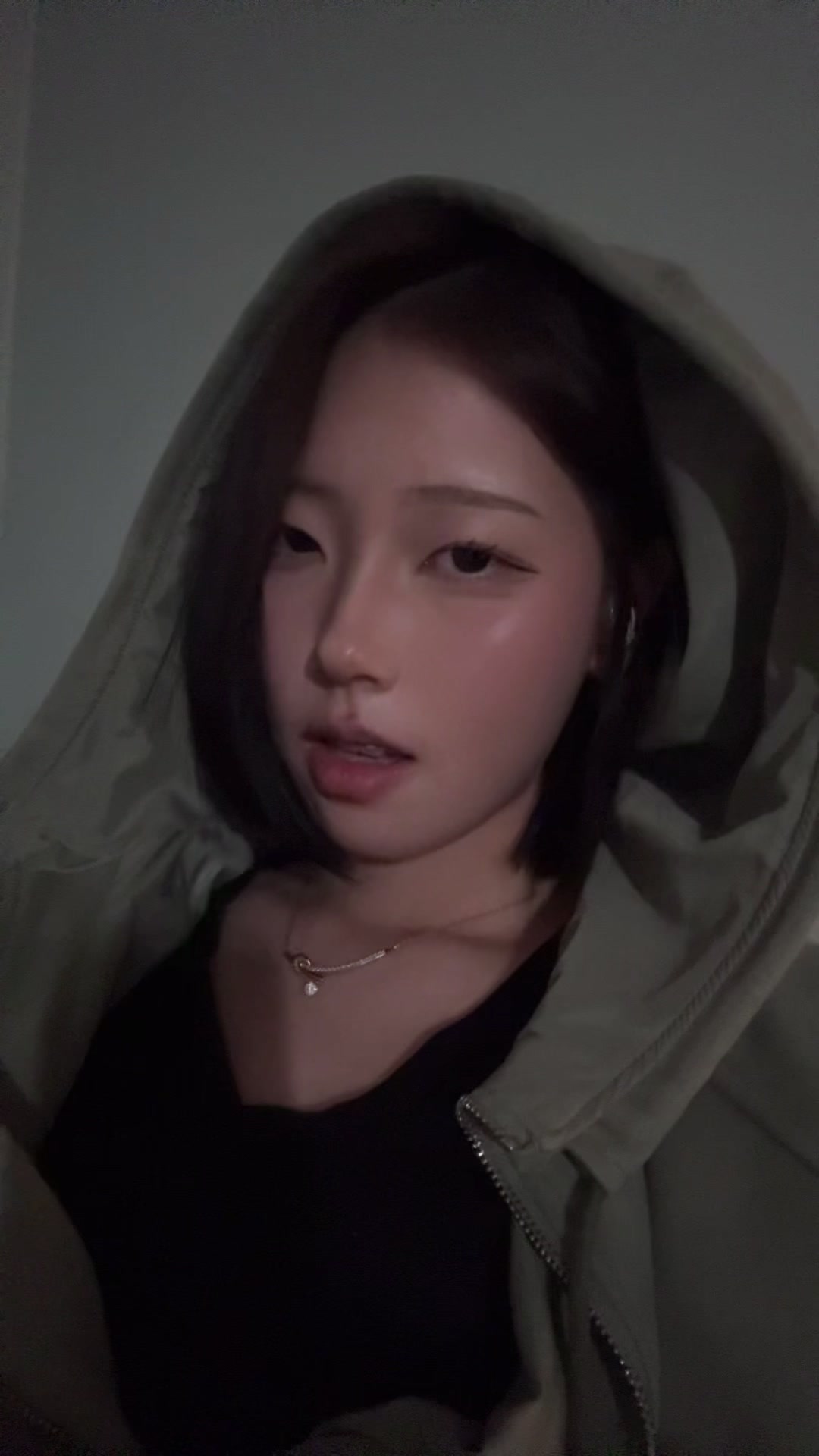 @Hwang