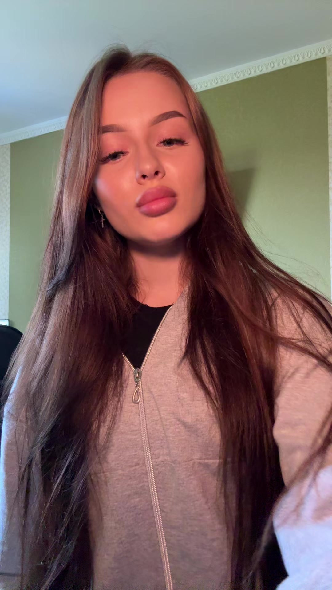 @AKELINA