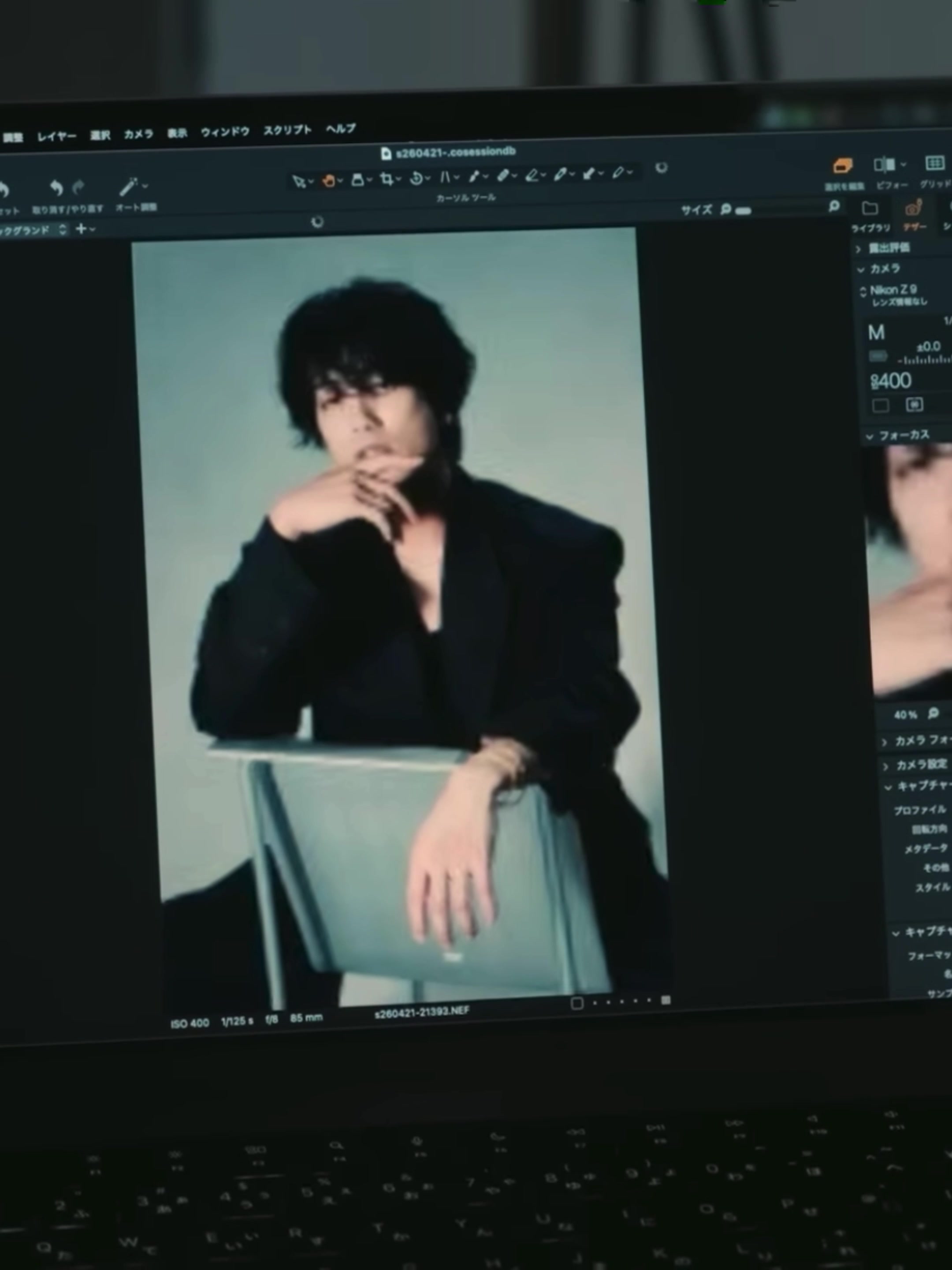 @︎︎