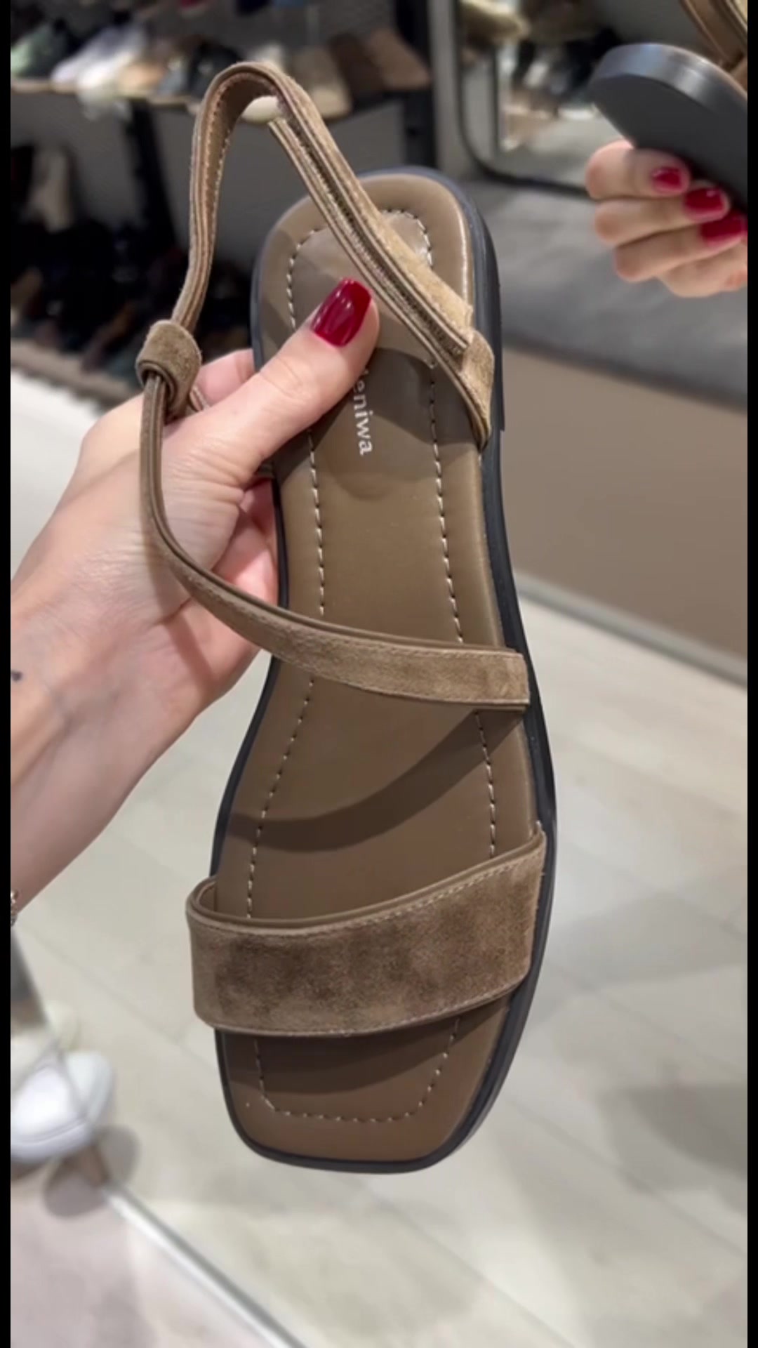 @OXVYshoes