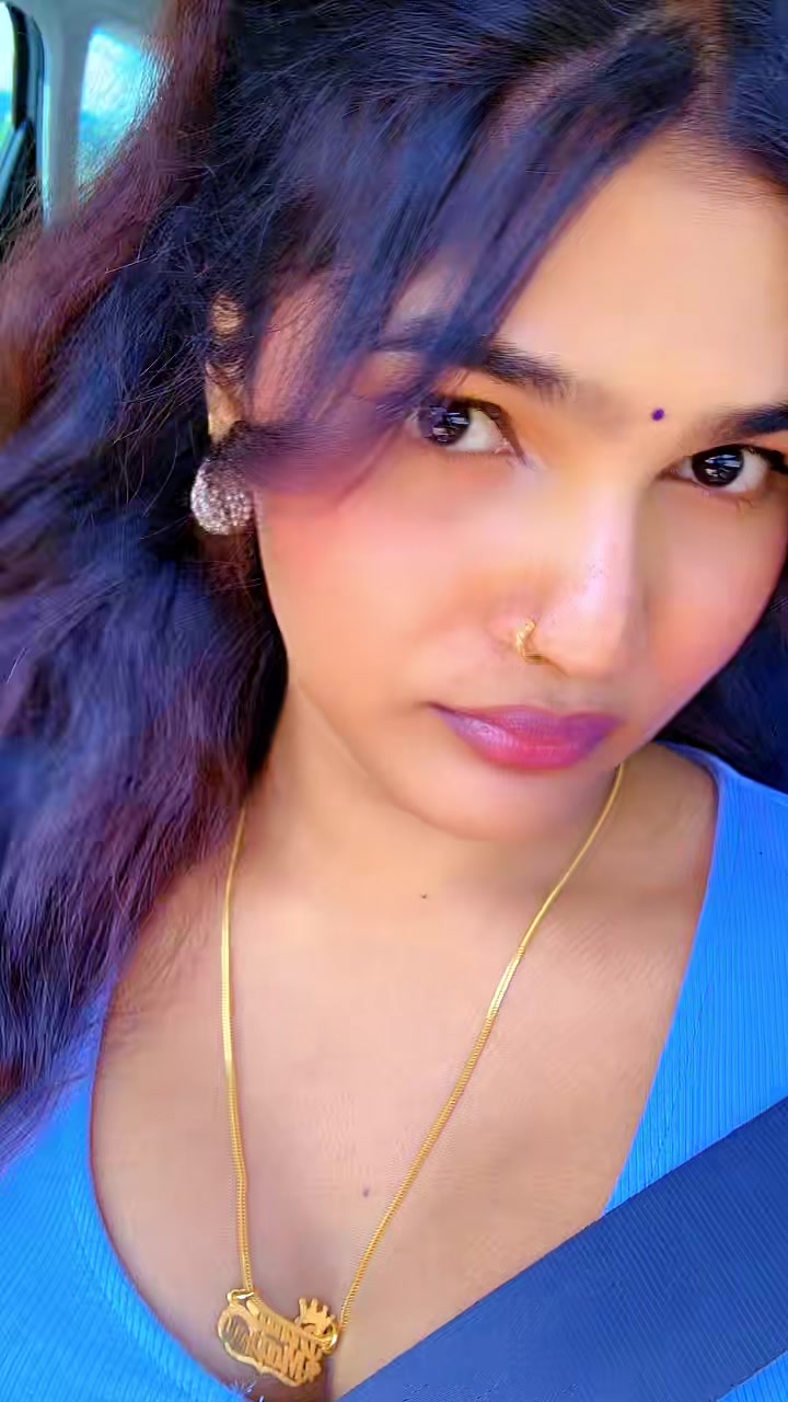 @கள்ளி ராணி👑♥️💋🇨🇭