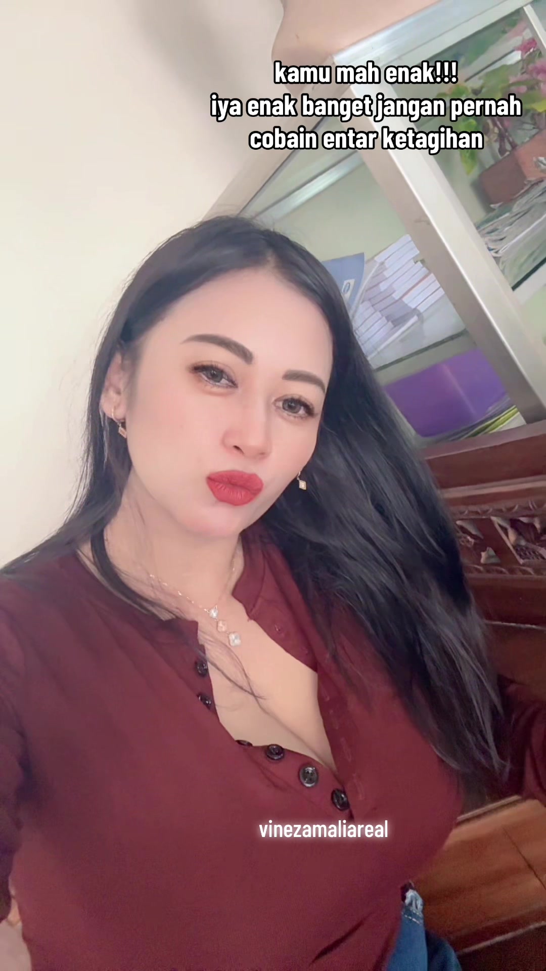 @VinezAmalia
