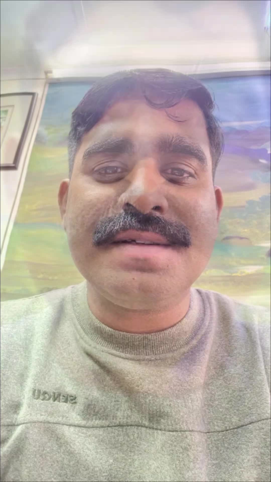 @احمر مشتاق  ورک 🫀✨️😘
