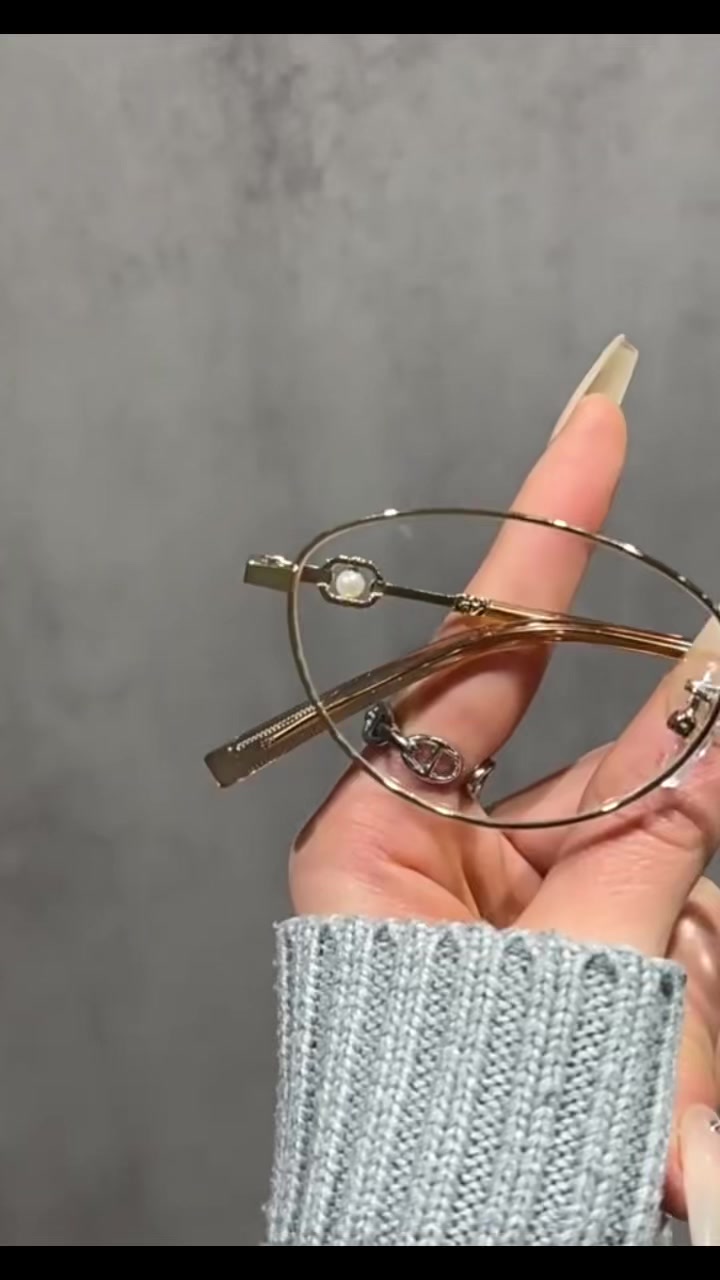 @Design Glasses