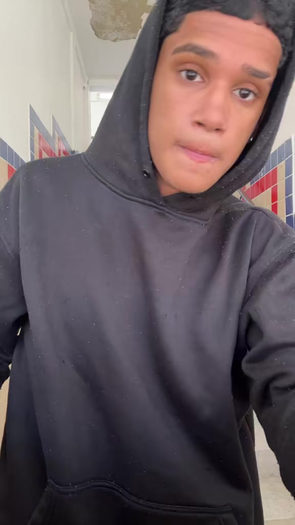 @Jv 🎬 🤴