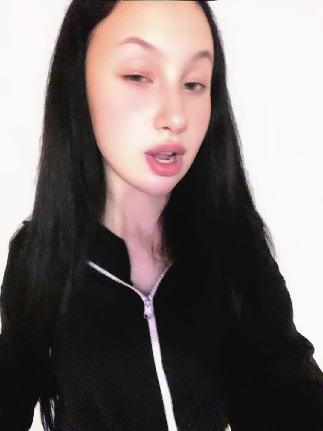 @ekat023