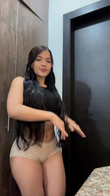 @AngieMJ