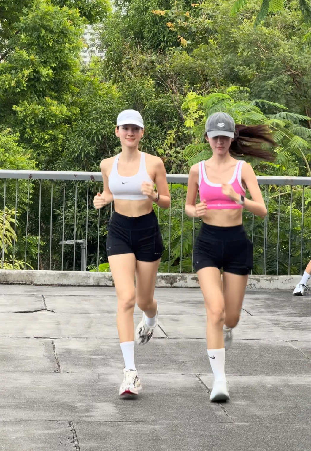 @Diana Flipo | เดียร์น่า