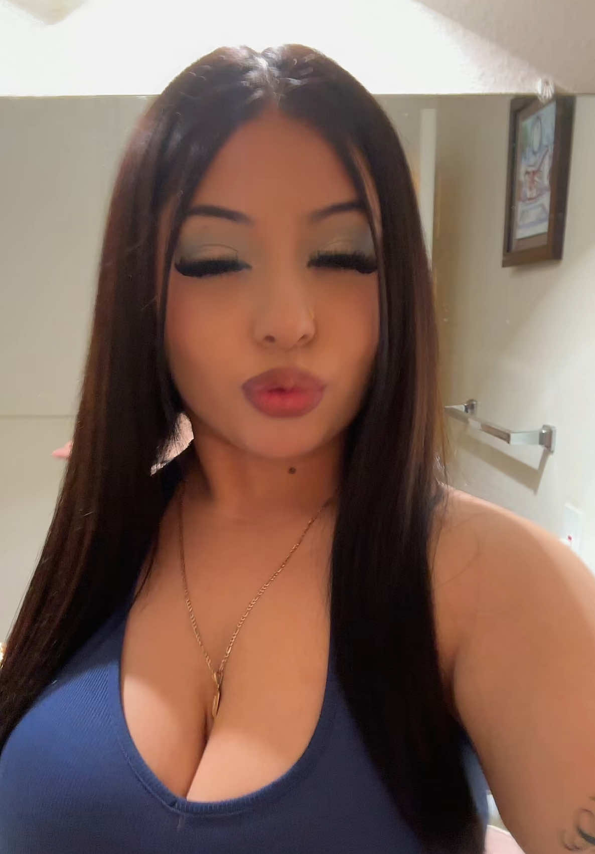 @𝑴💋