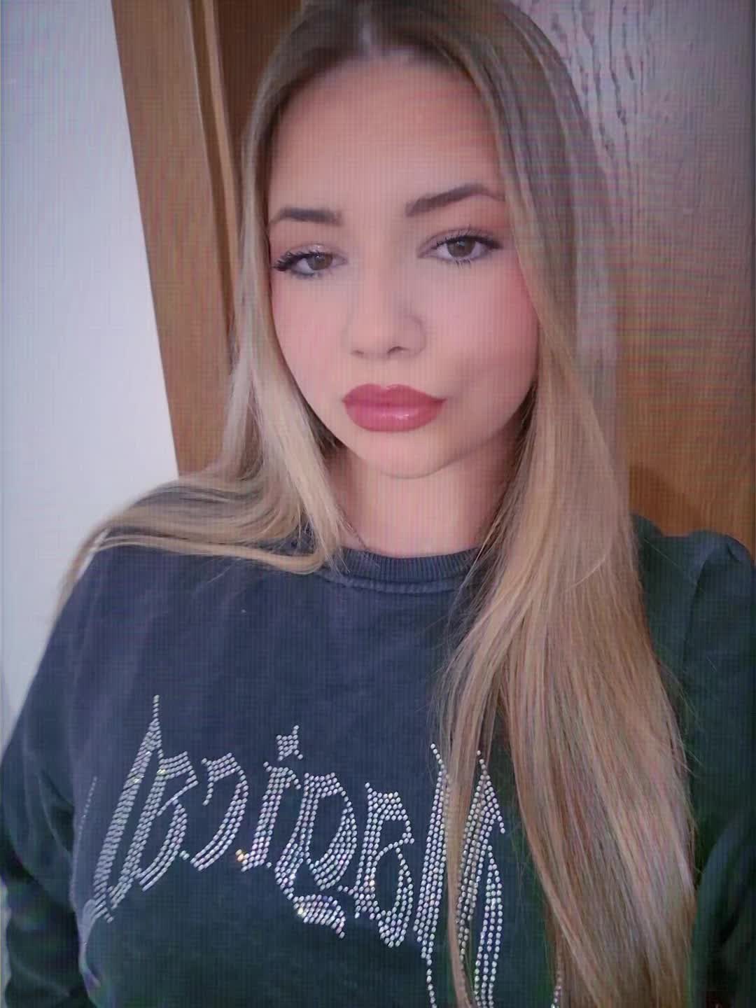 @Mia🎤💜