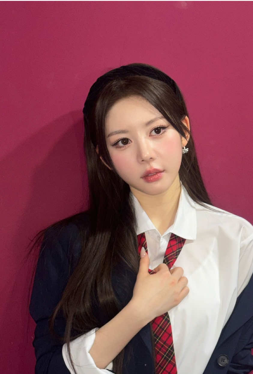 @mari is so alive²⁴