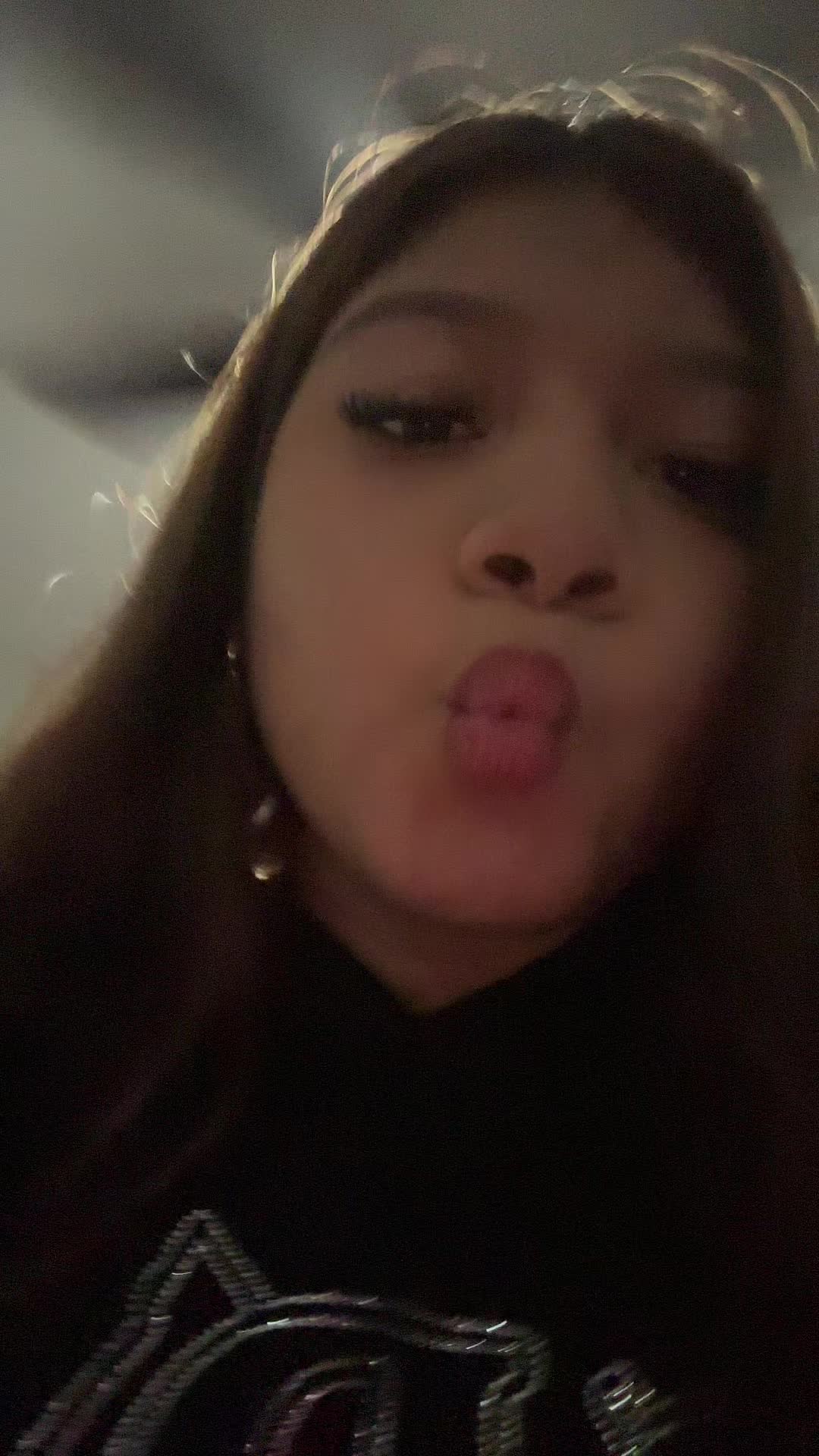 @_isaarelii