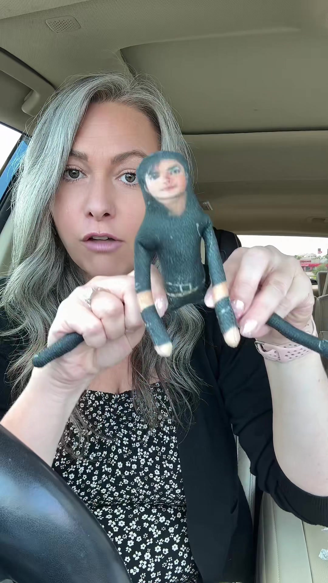 @sarahgrayandtall
