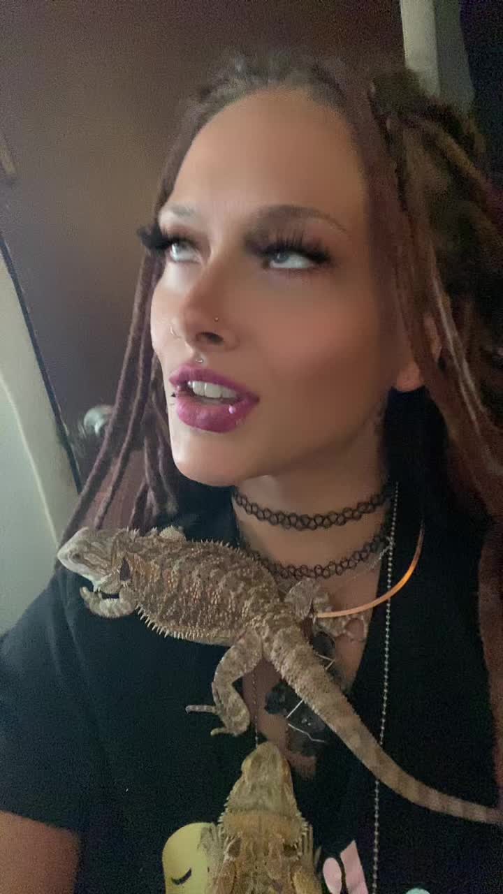 @PsychoticAngel420