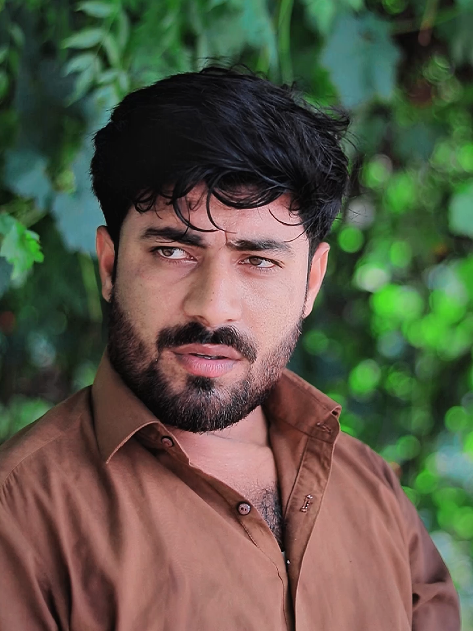 @👑عزیر~Pathan🤍🌼