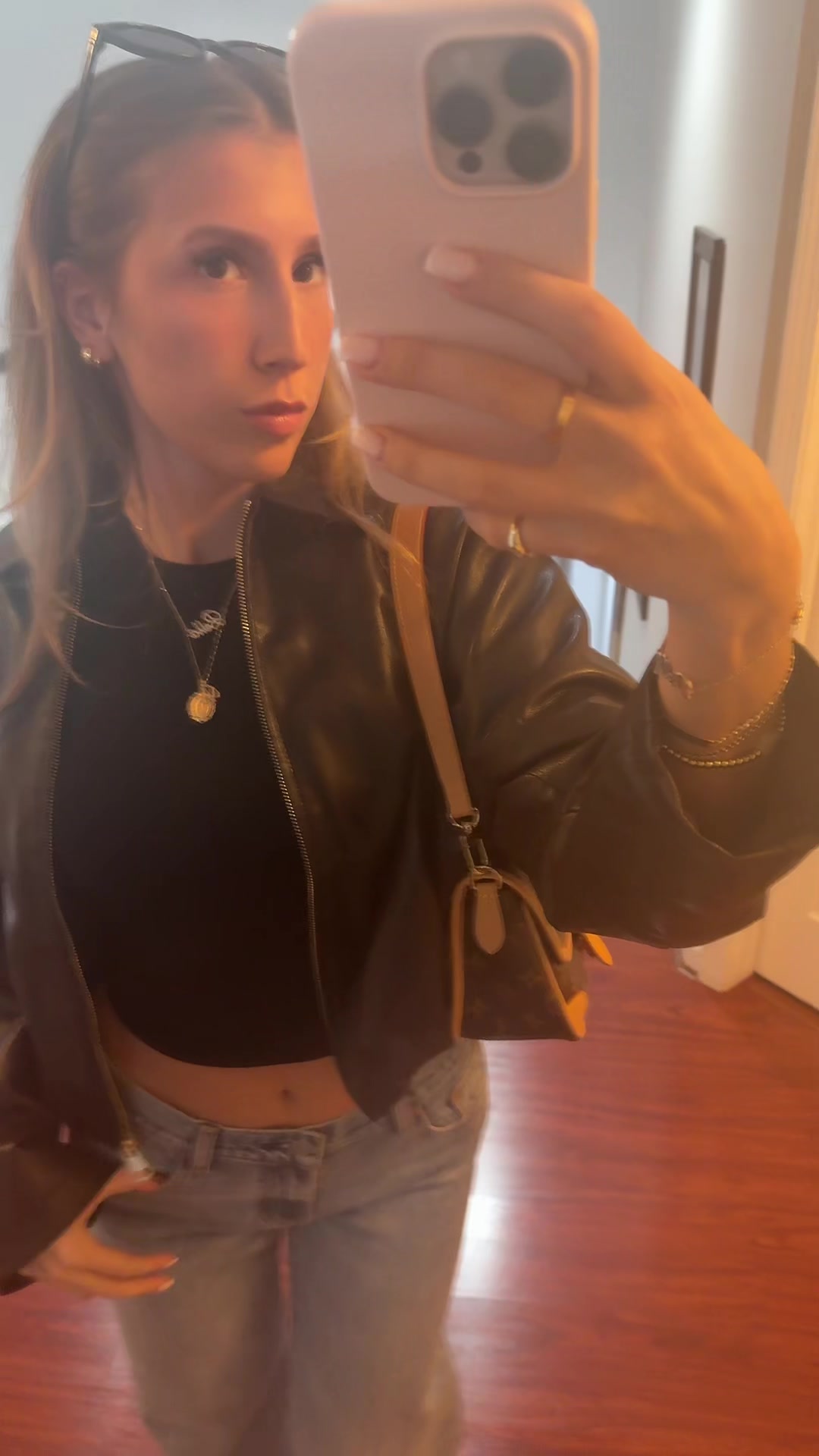 @izabella