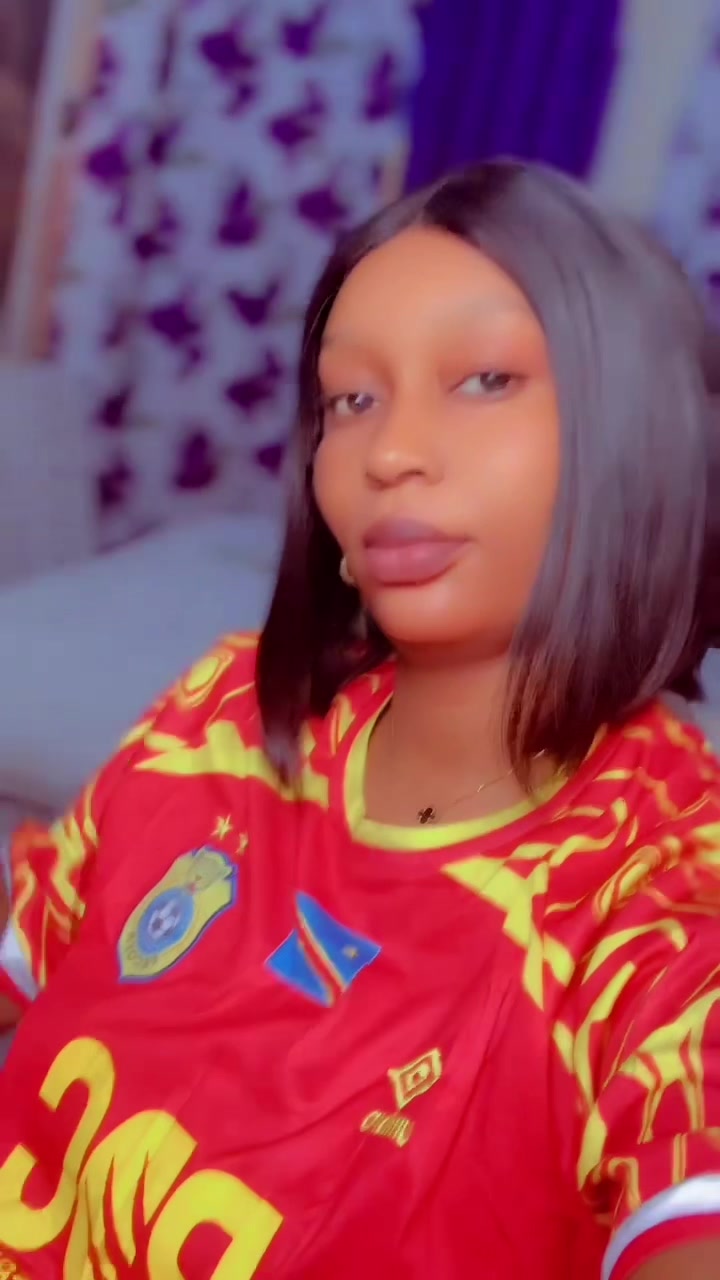 @Ra&iuml;sa la fraise 🍓&hearts;️🥰😘