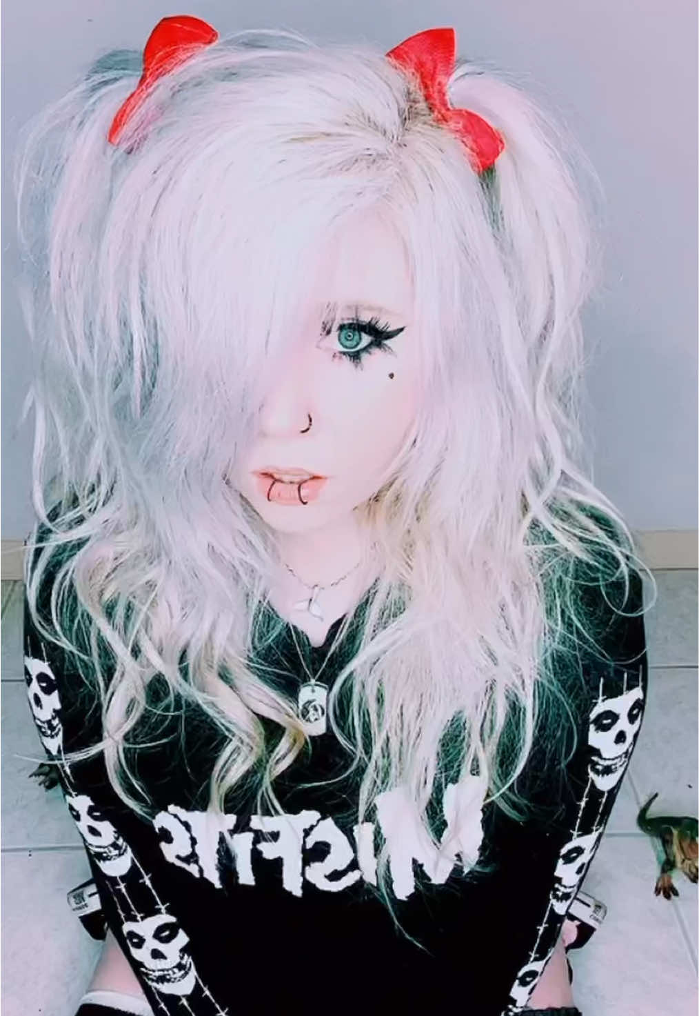 @BrutalBeautyy