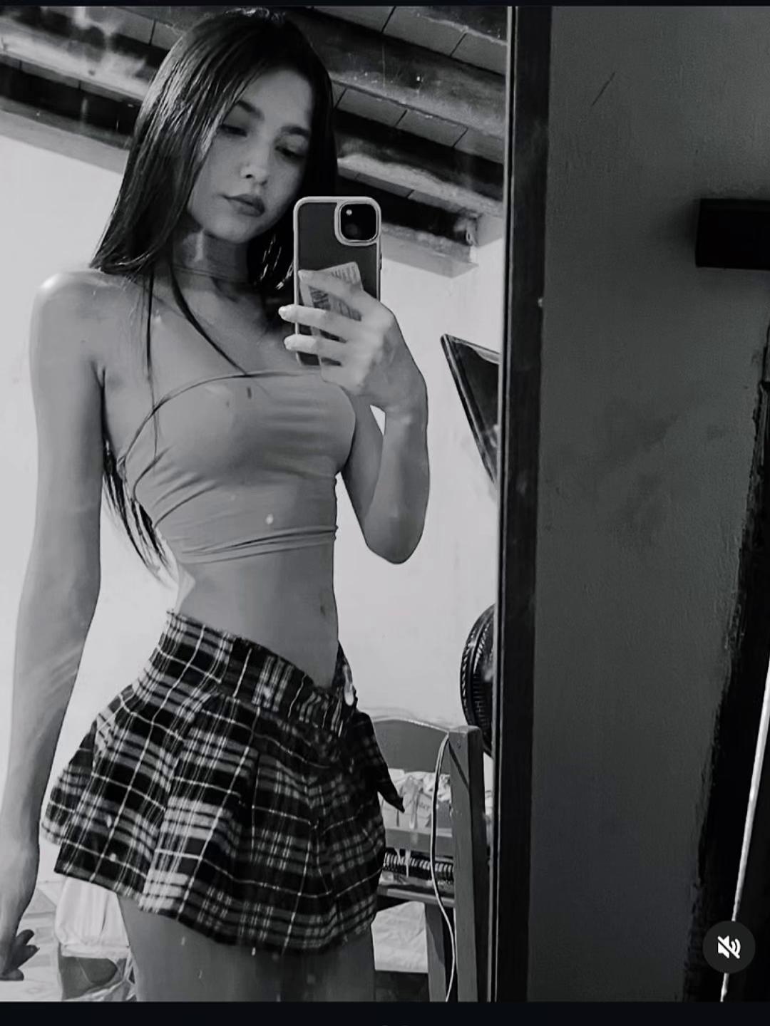 @.Sofi&trade;:/
