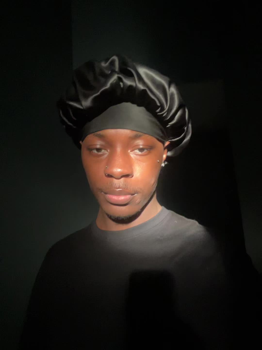 @M O B