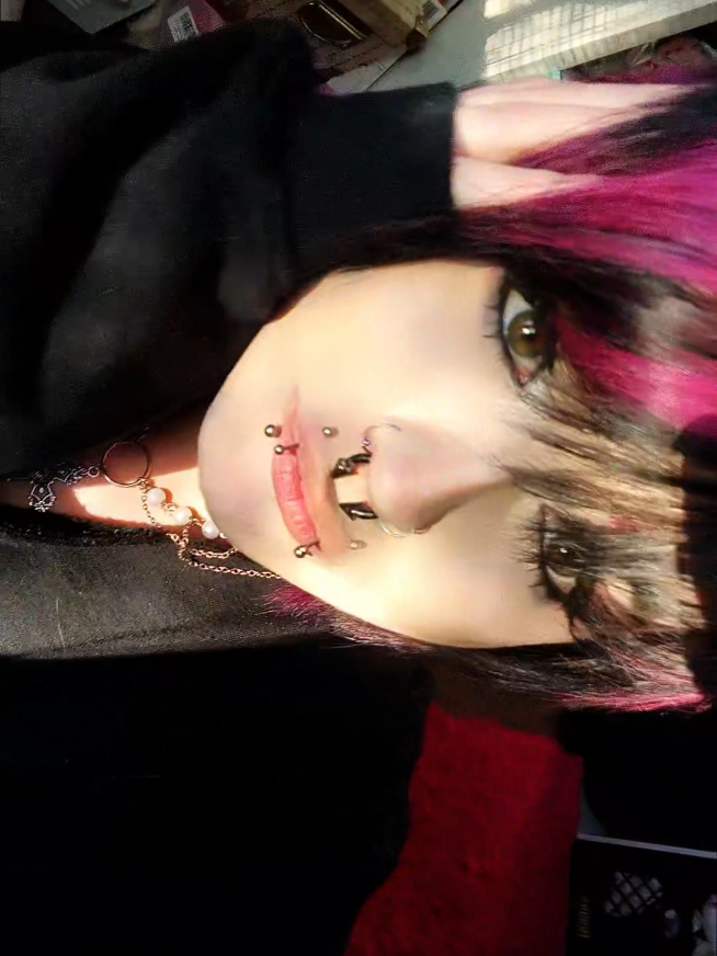 @SC3N3BBY<3