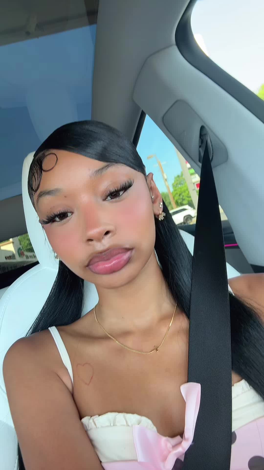 @bk<3