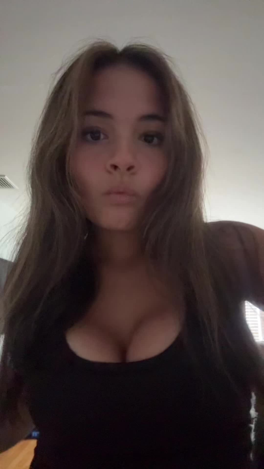@🤗🥳😚😴