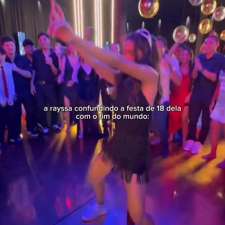 @kay ᥫ᭡ she follows