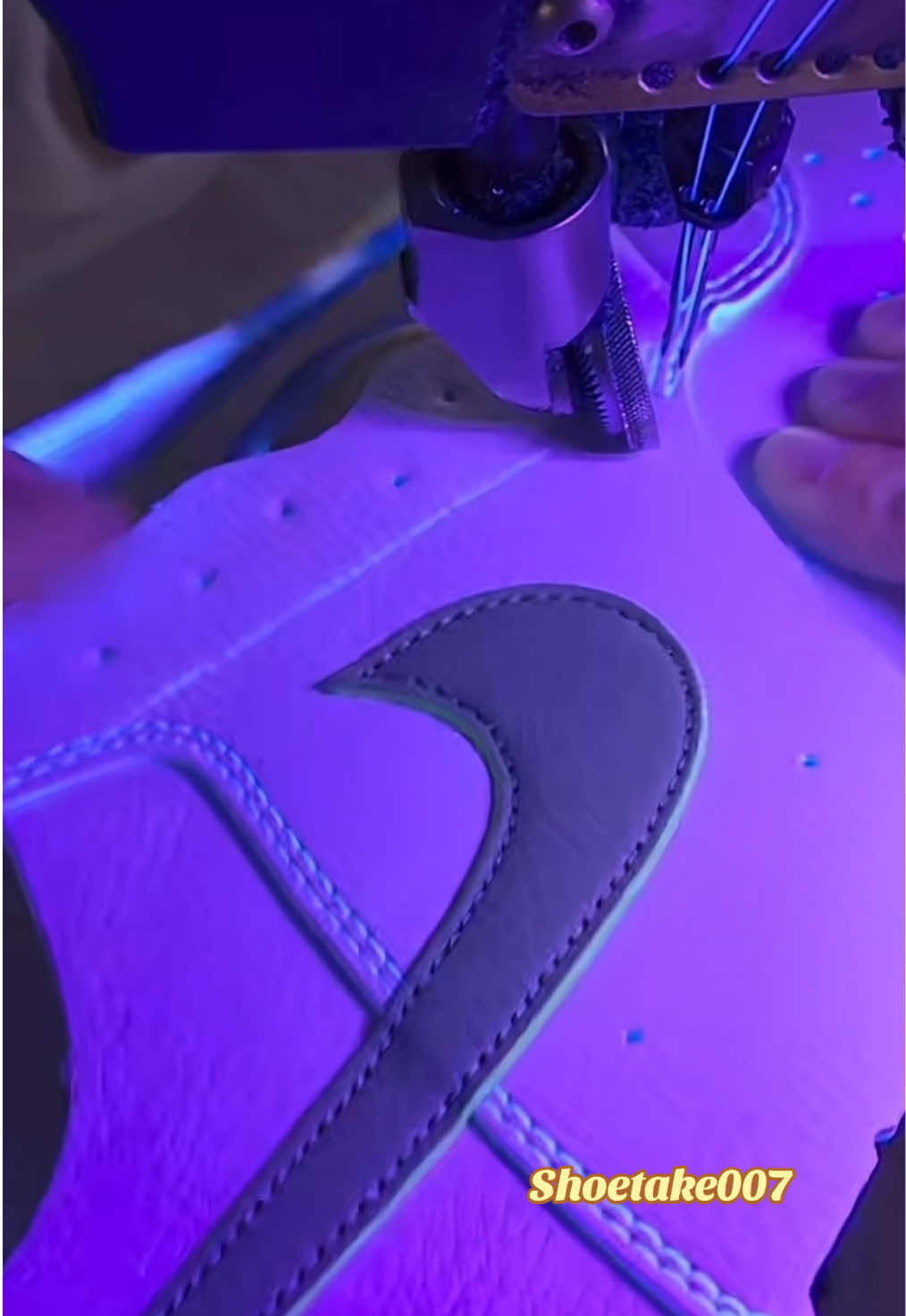 @SHOETAKE