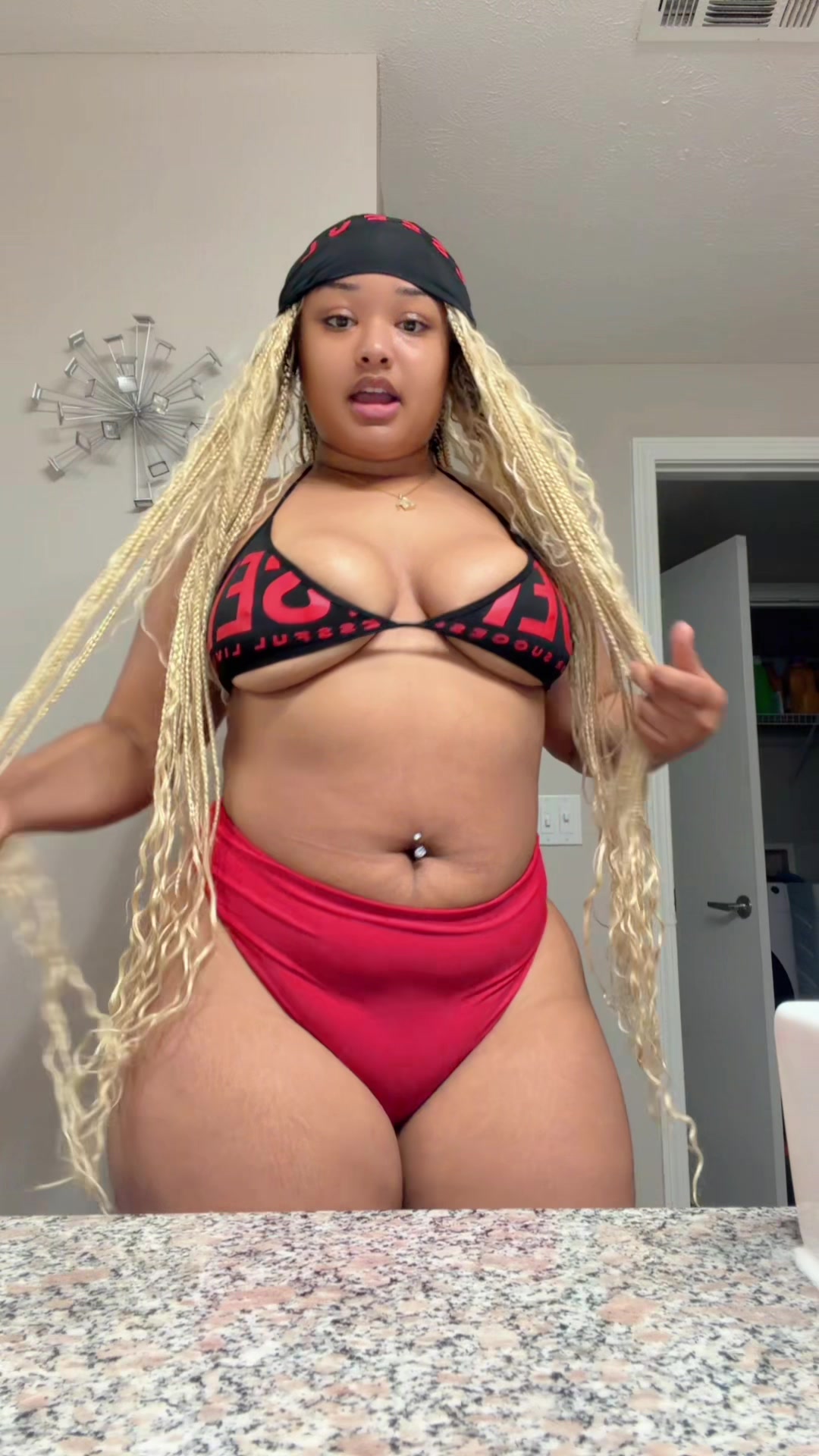 @It’s SIMONE to you b!tches