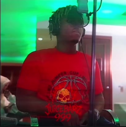 @JuiceBarz999