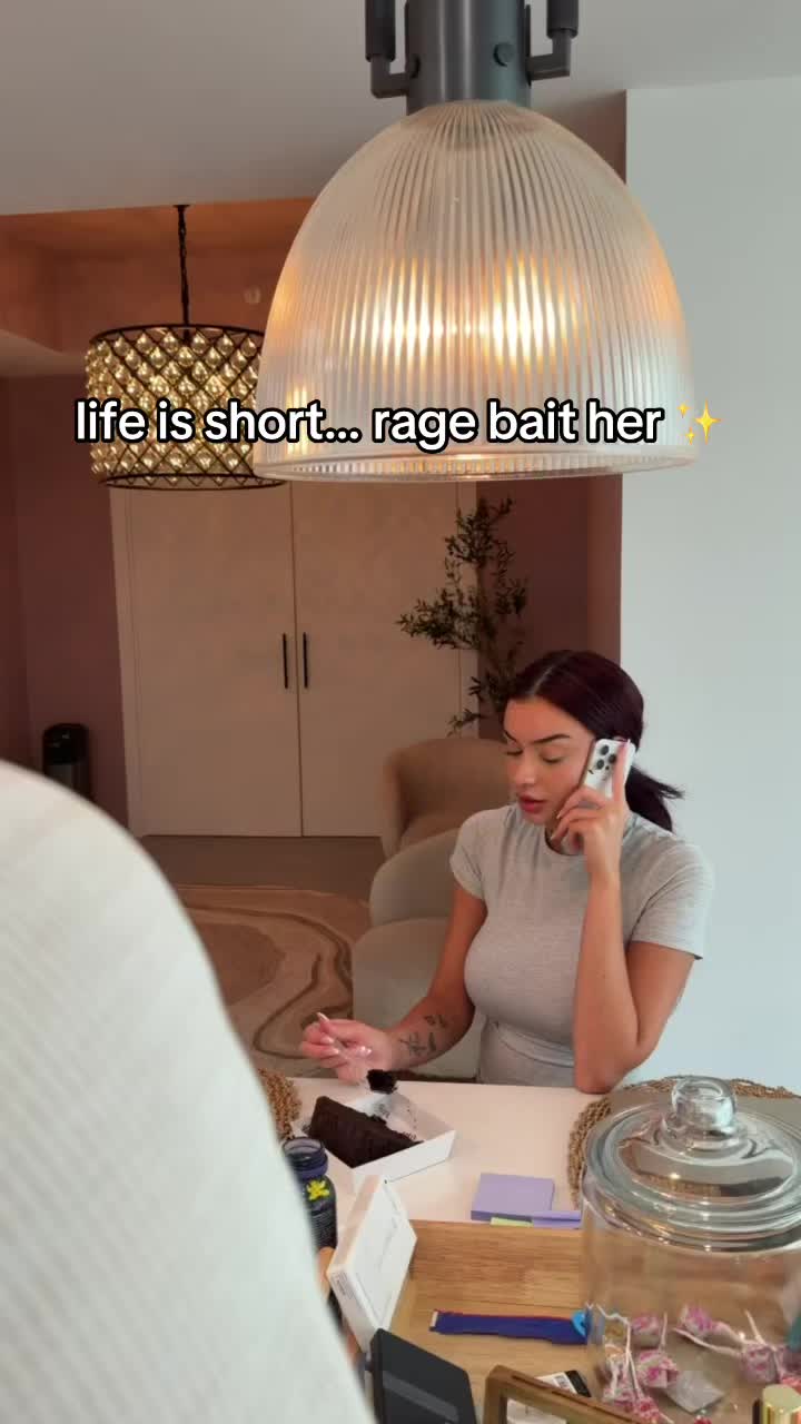 @Andie Elle