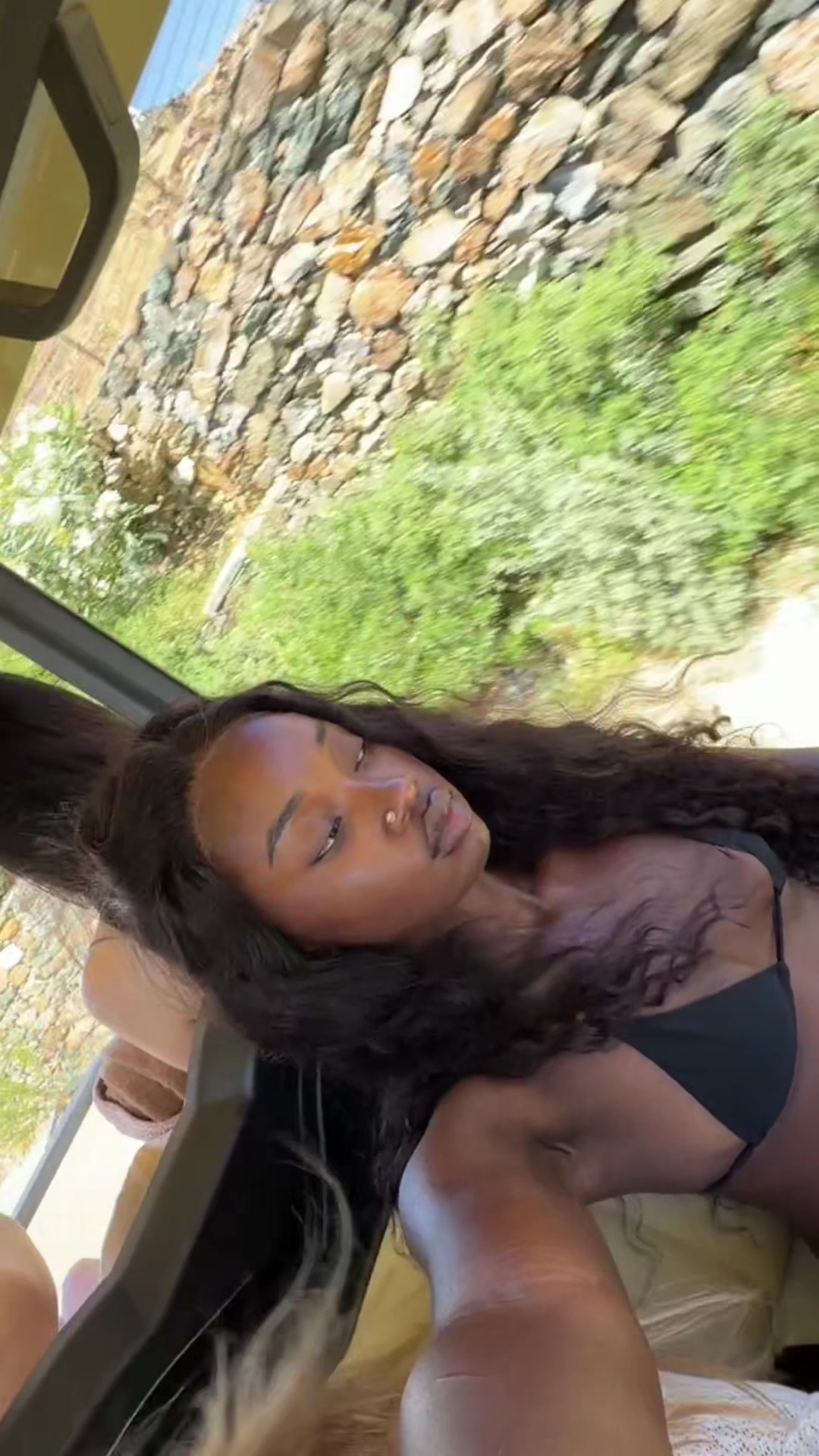 @aminata