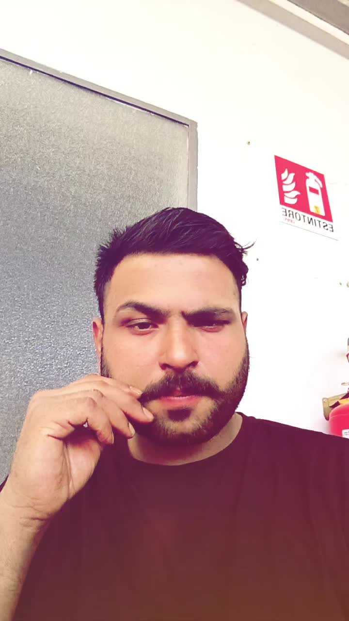 @Meeran Dar 🇮🇹
