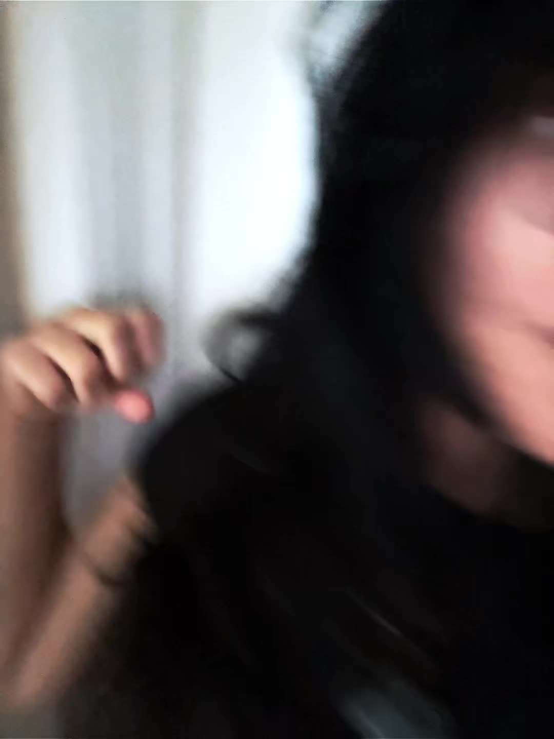 @Dezii