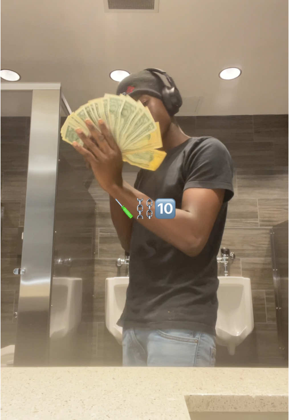 @Deuxe🏆